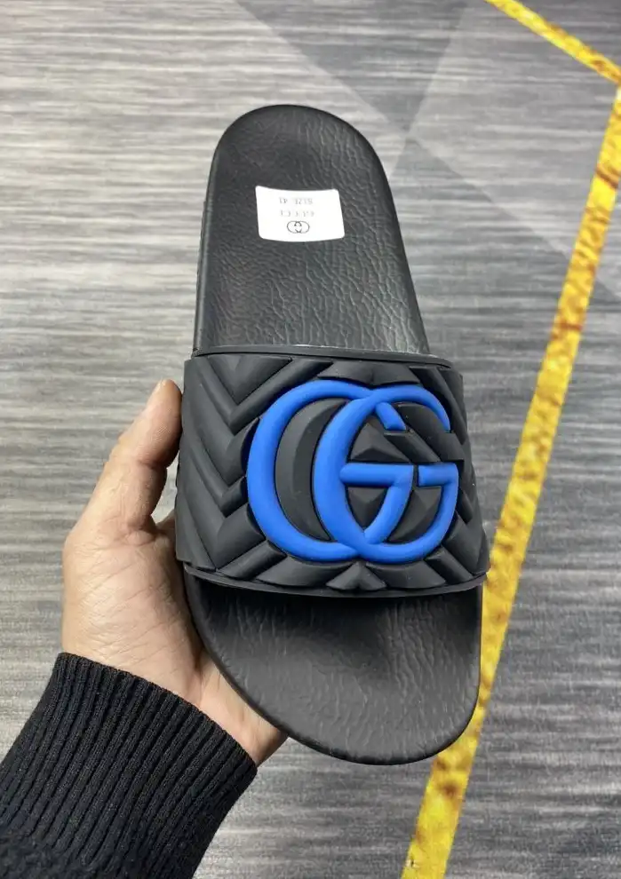 hype Gucci Slippers