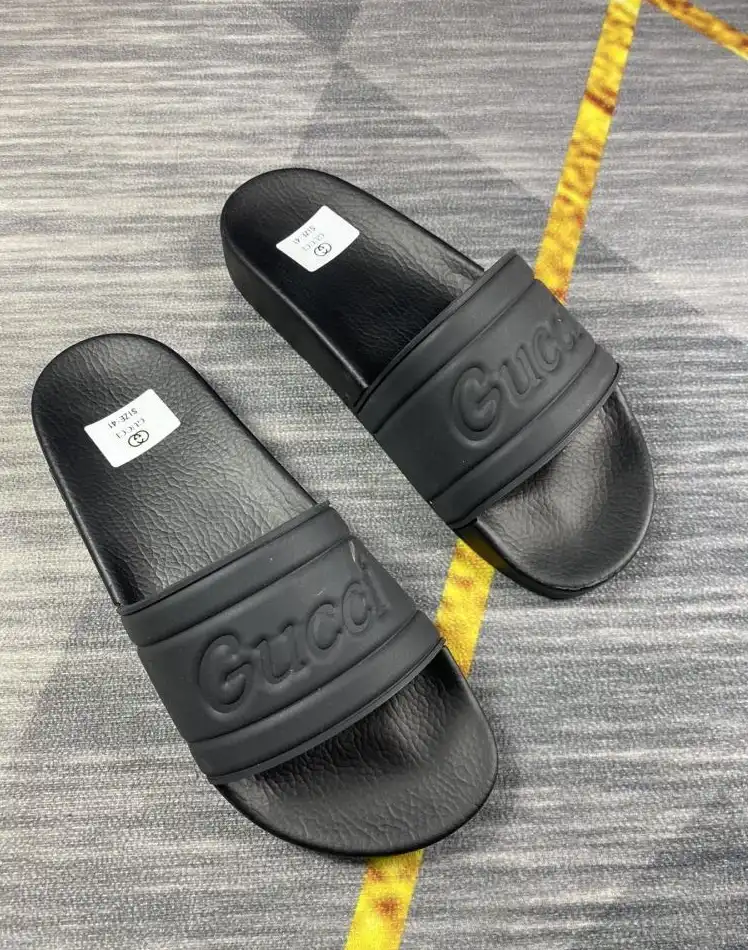 hype Gucci Slippers