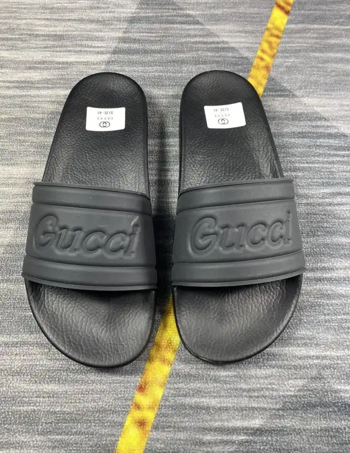 hype Gucci Slippers