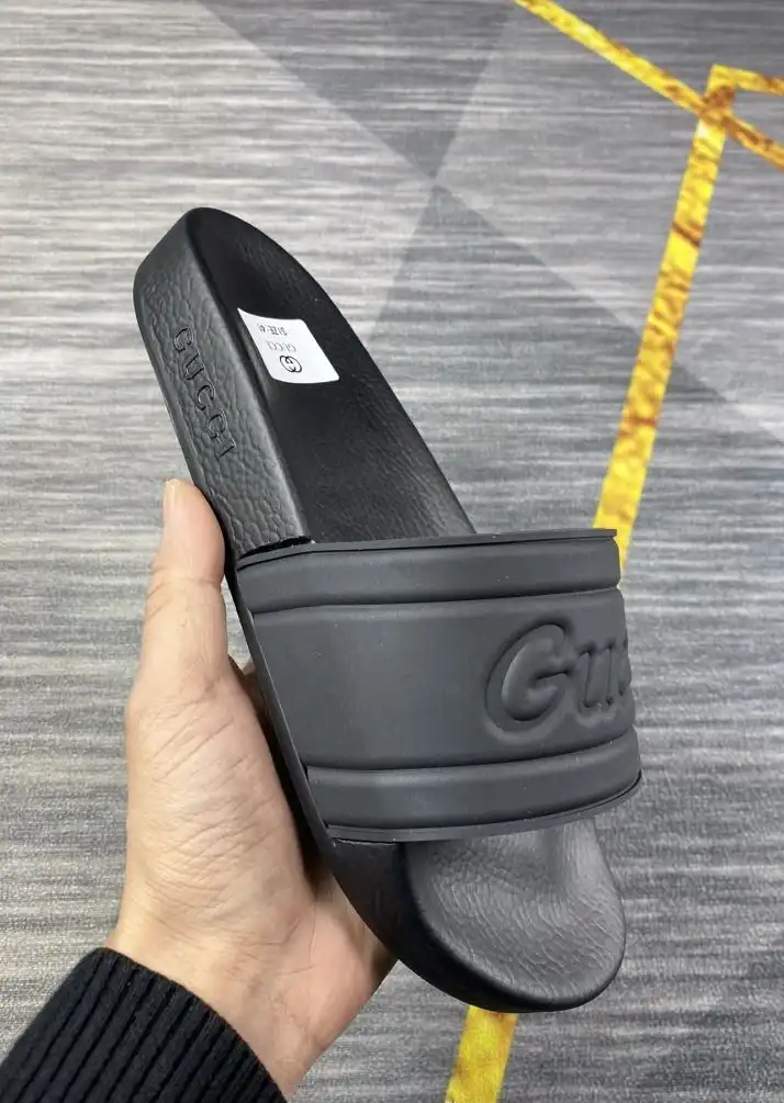 hype Gucci Slippers