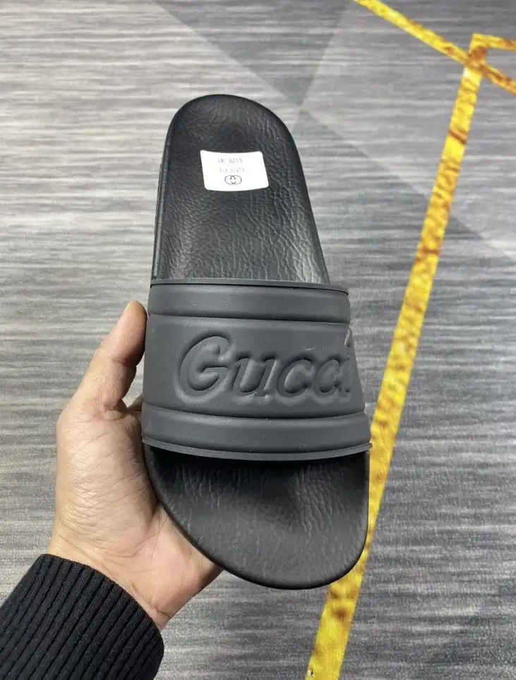 hype Gucci Slippers