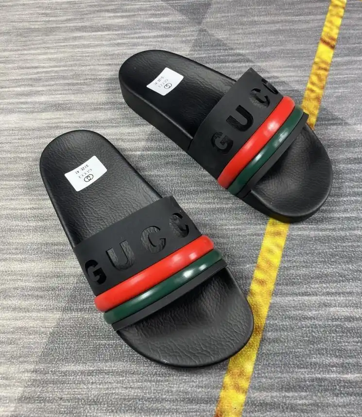 hype Gucci Slippers