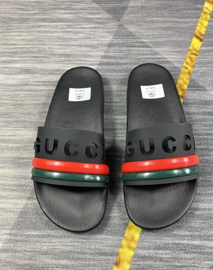 hype Gucci Slippers