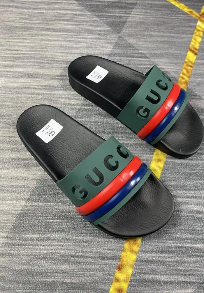 hype Gucci Slippers