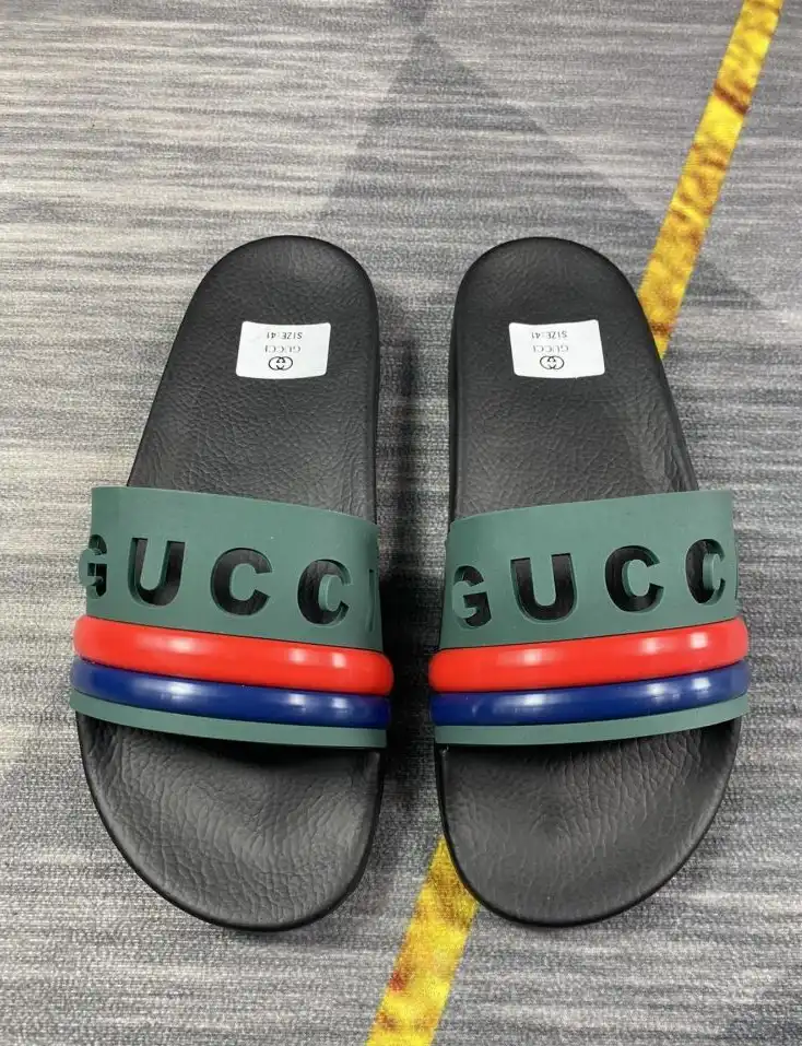 hype Gucci Slippers