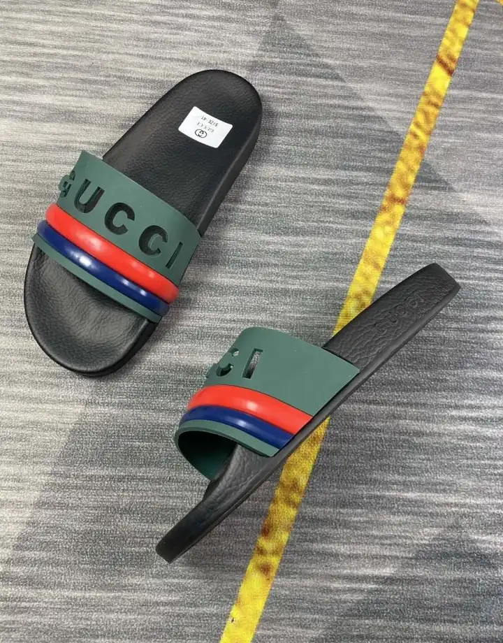 hype Gucci Slippers