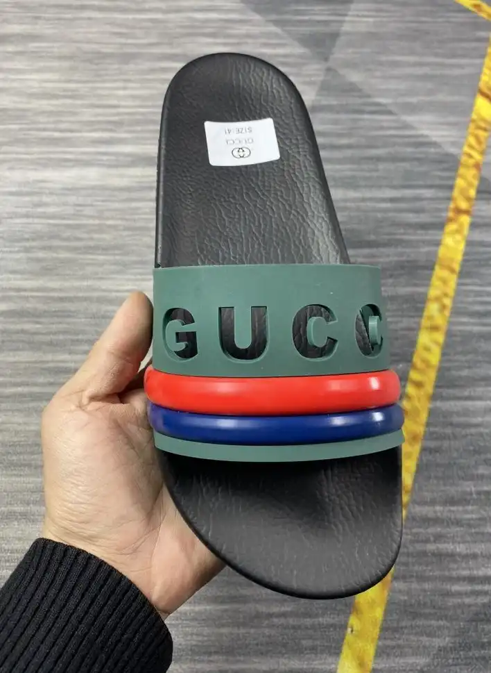 hype Gucci Slippers