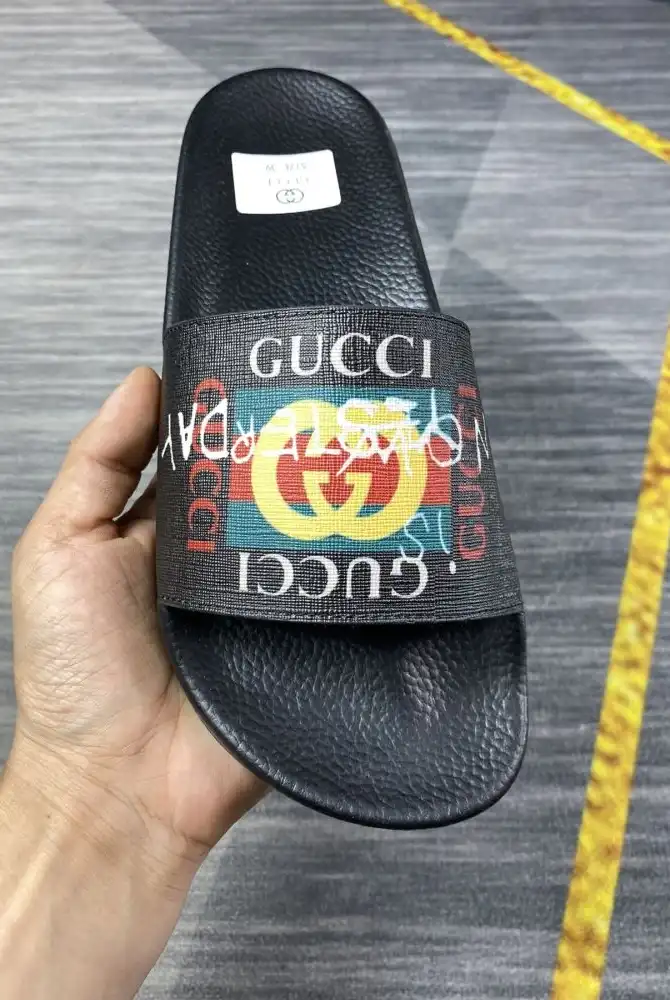 hype Gucci Slippers