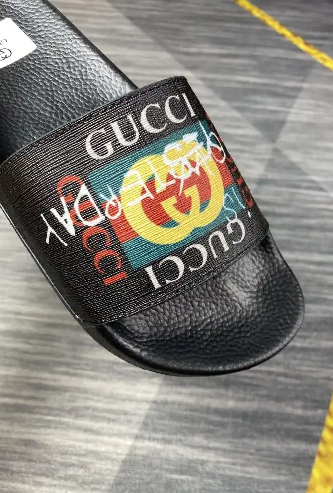 hype Gucci Slippers