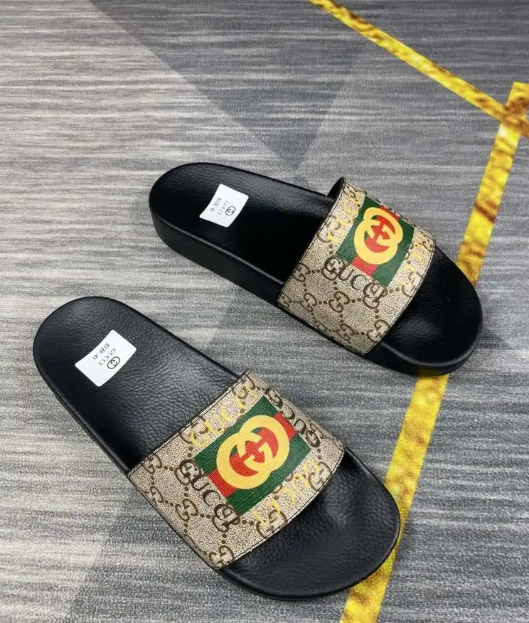 hype Gucci Slippers