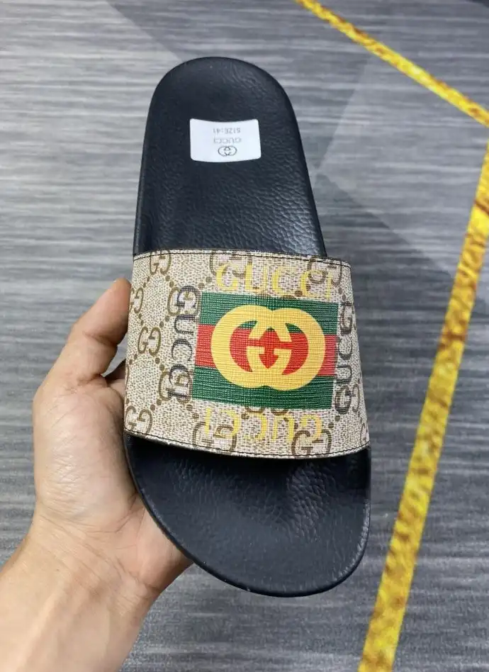 hype Gucci Slippers