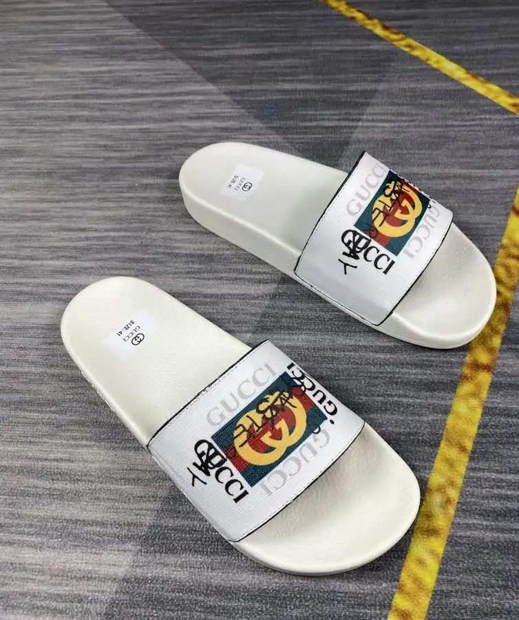 hype Gucci Slippers