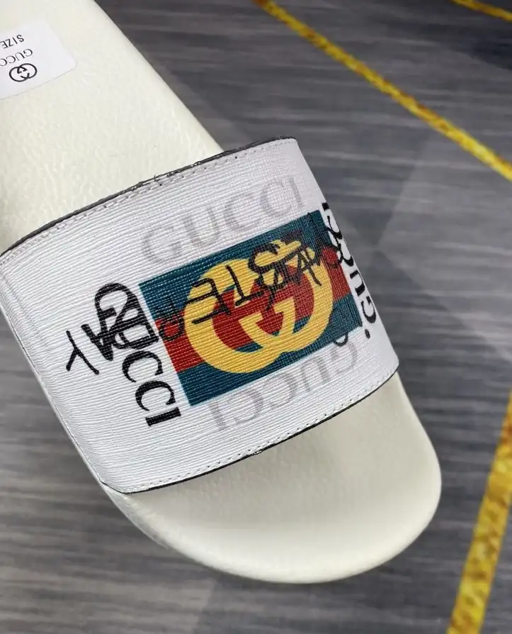 hype Gucci Slippers