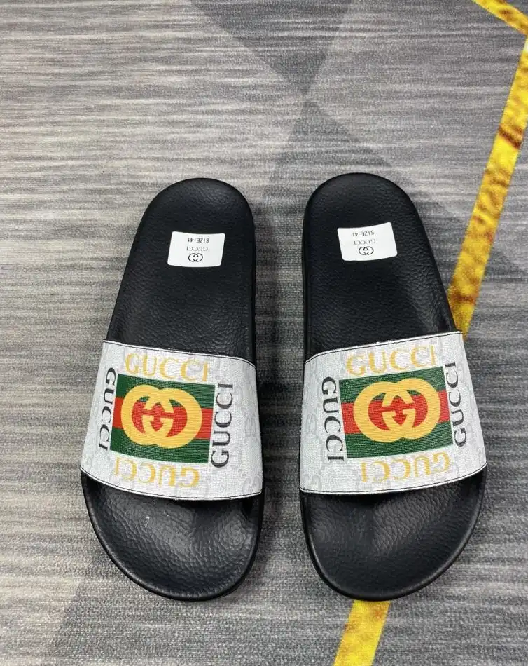 hype Gucci Slippers