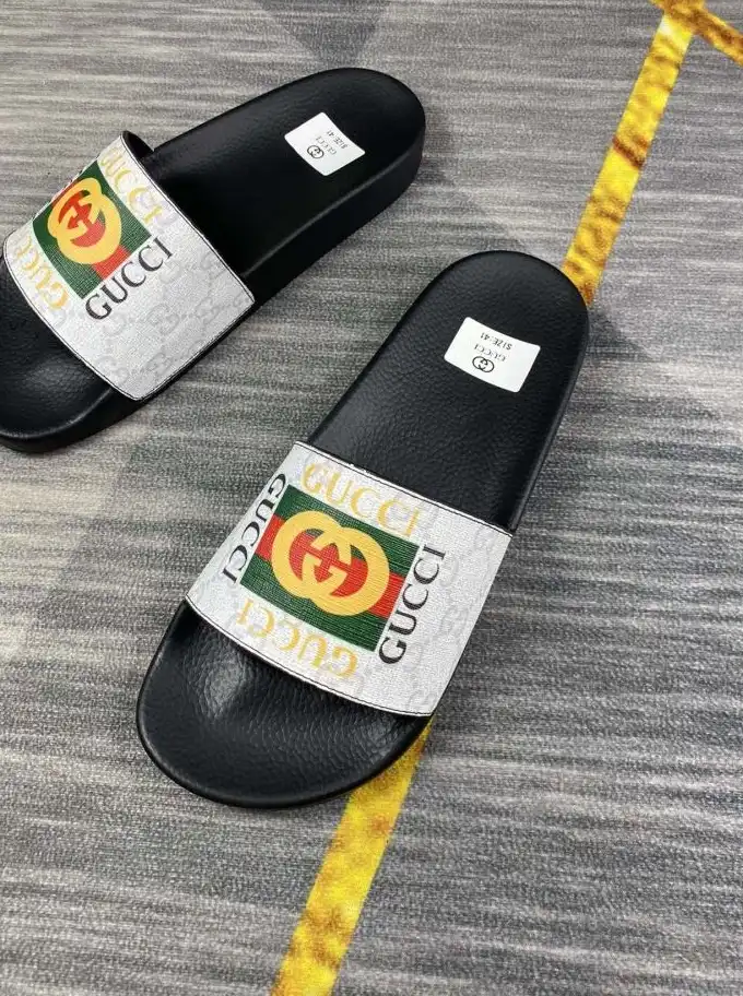 hype Gucci Slippers