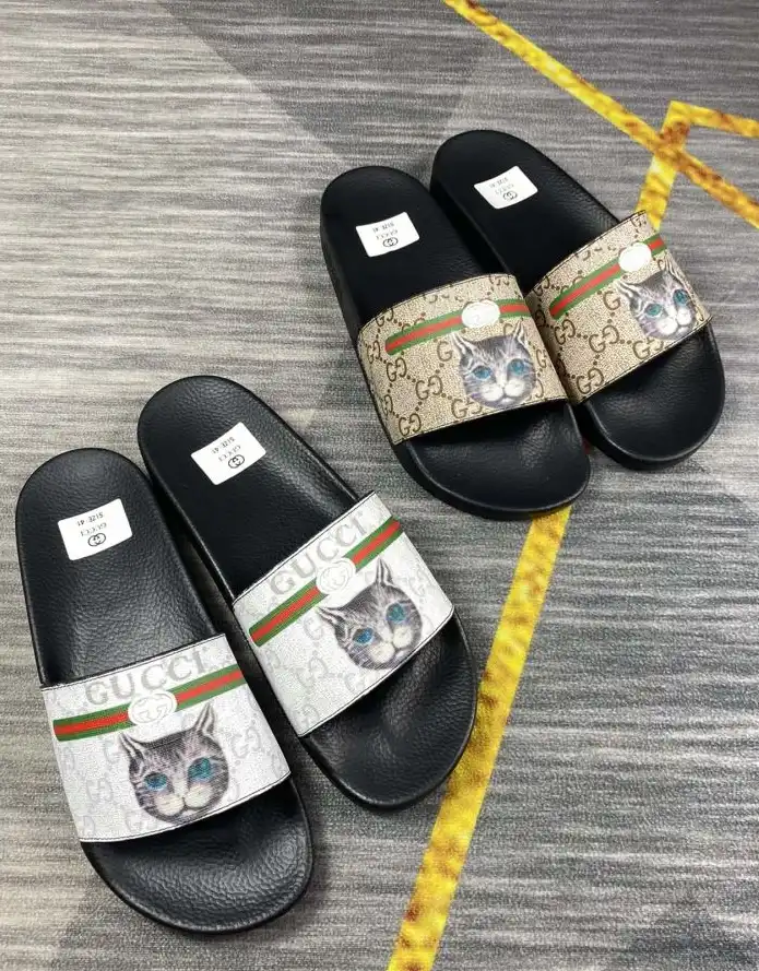 hype Gucci Slippers