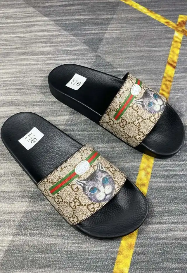 hype Gucci Slippers