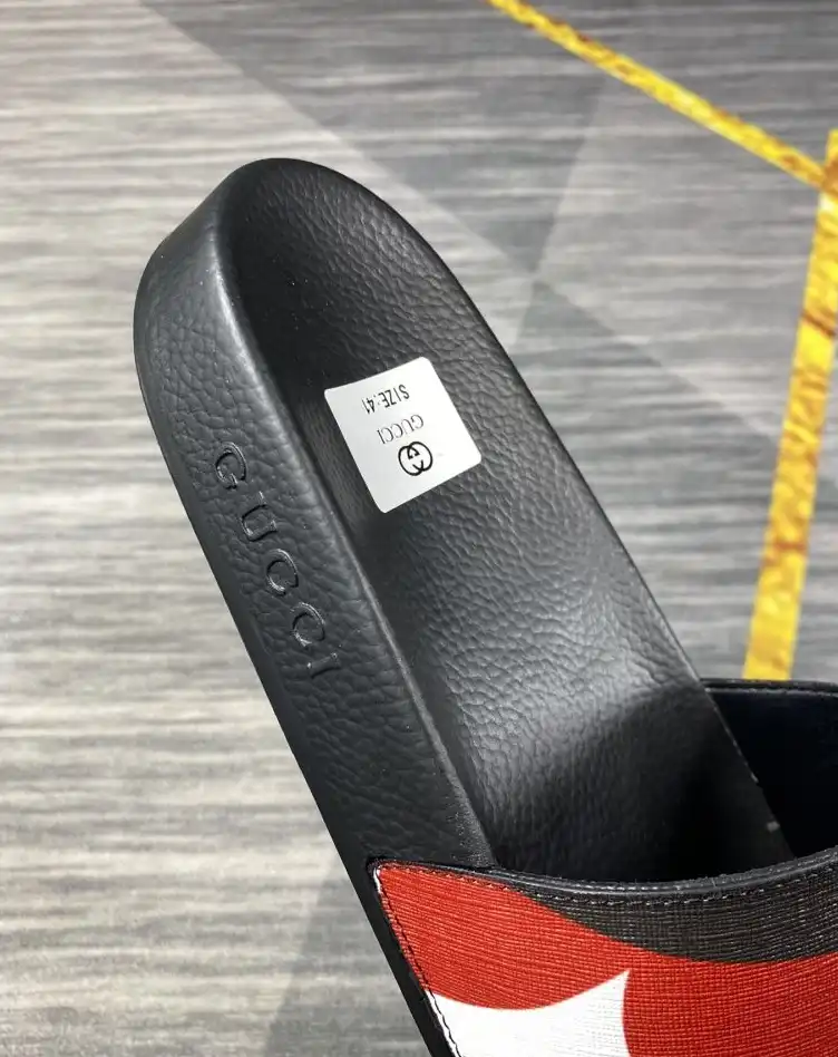 hype Gucci Slippers