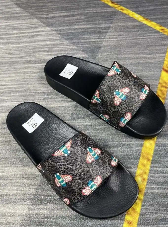 hype Gucci Slippers