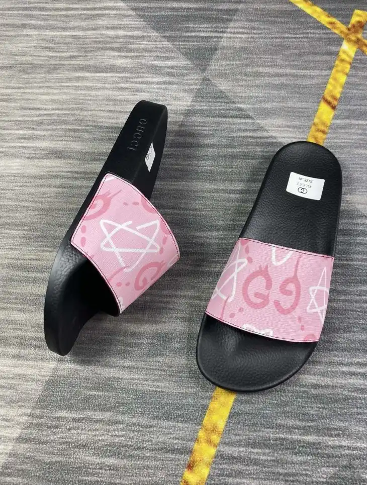 hype Gucci Slippers