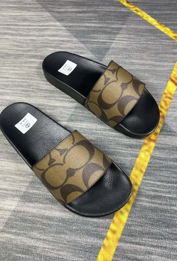 hype Gucci Slippers