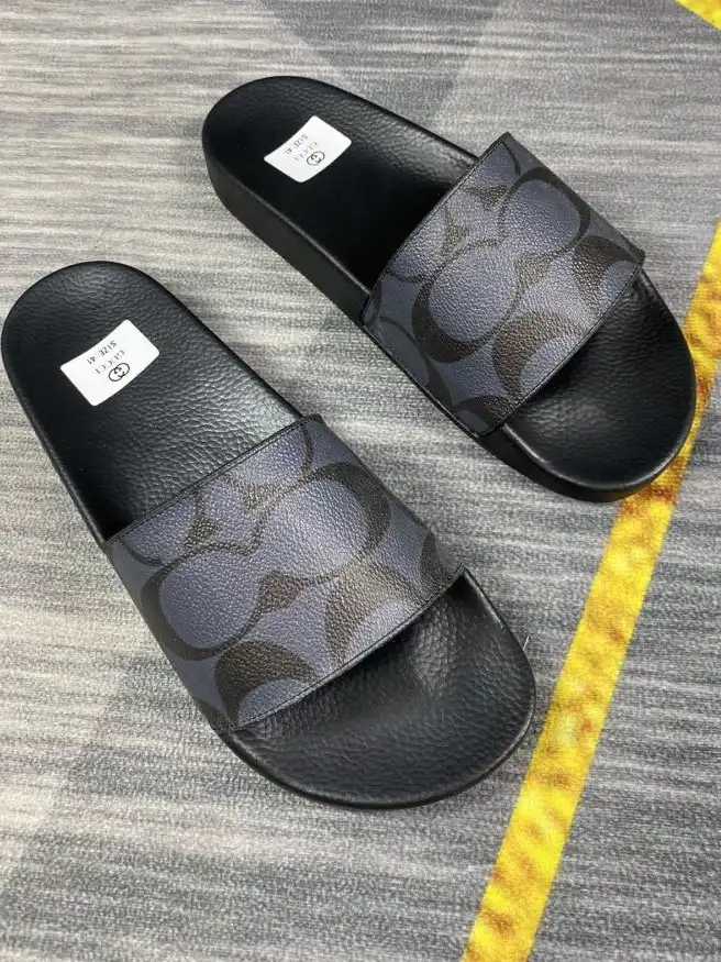 hype Gucci Slippers