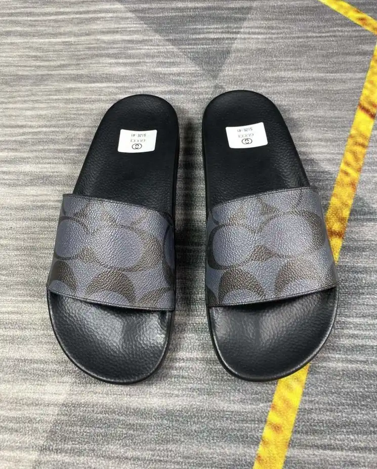 hype Gucci Slippers