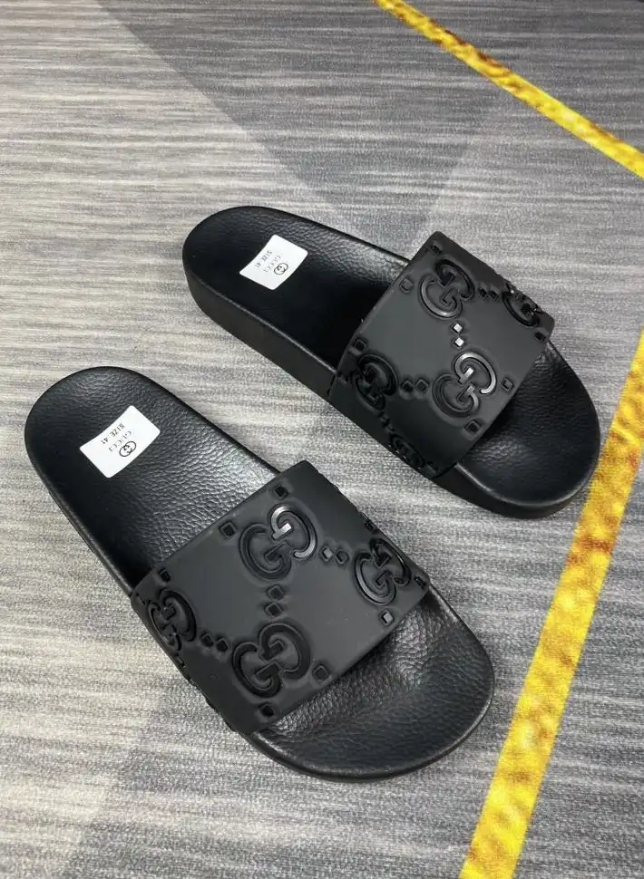 hype Gucci Slippers