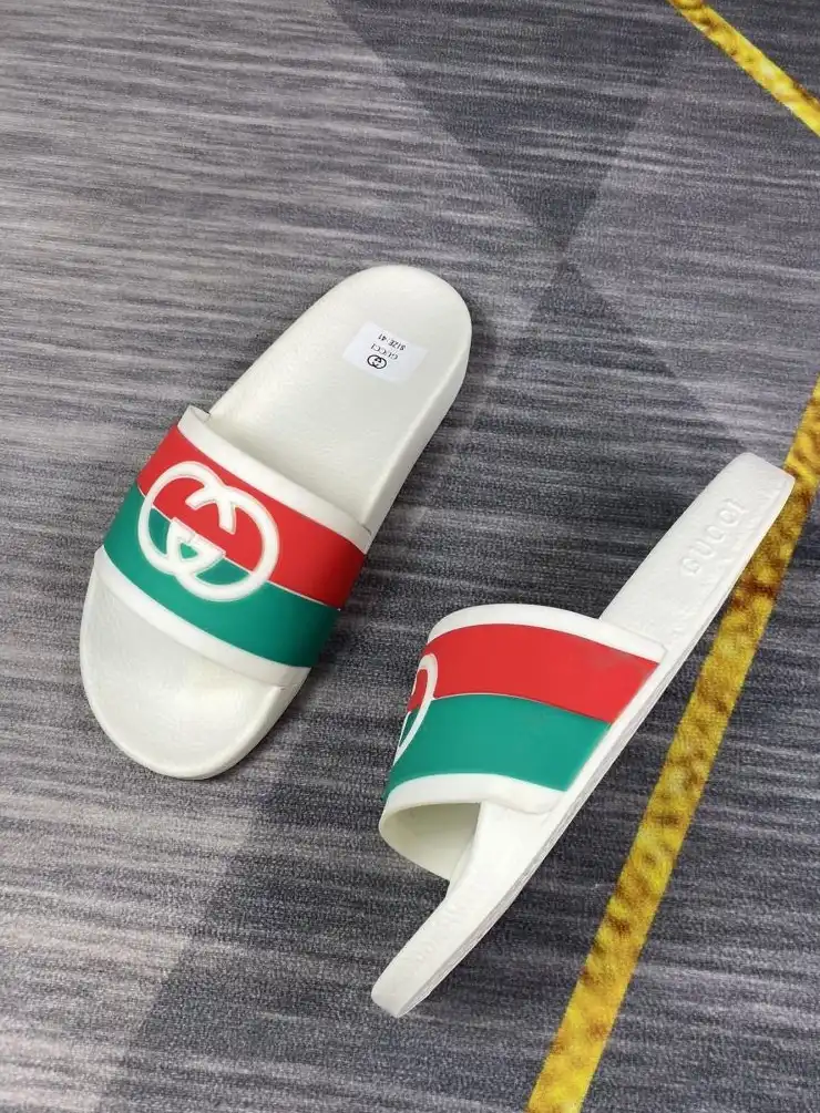 hype Gucci Slippers