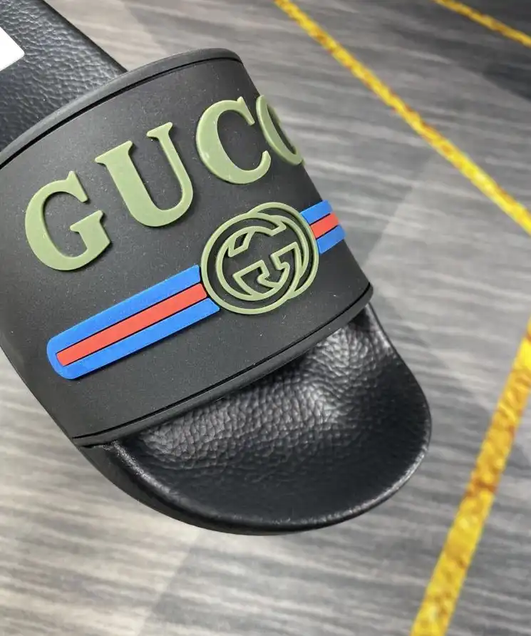 hype Gucci Slippers