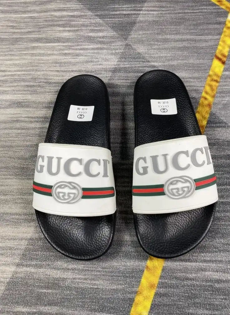 hype Gucci Slippers