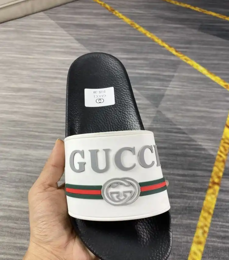 hype Gucci Slippers