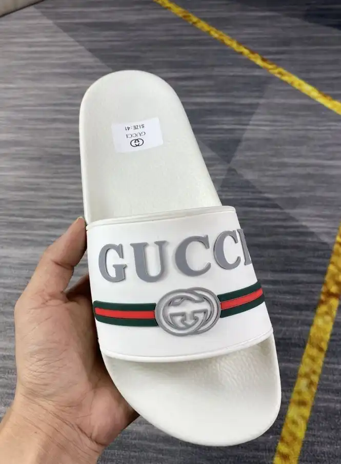 hype Gucci Slippers