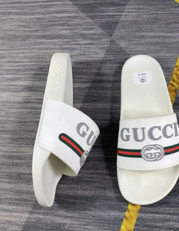 hype Gucci Slippers