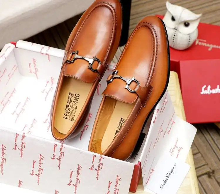 hype Ferragamo Leather Shoes