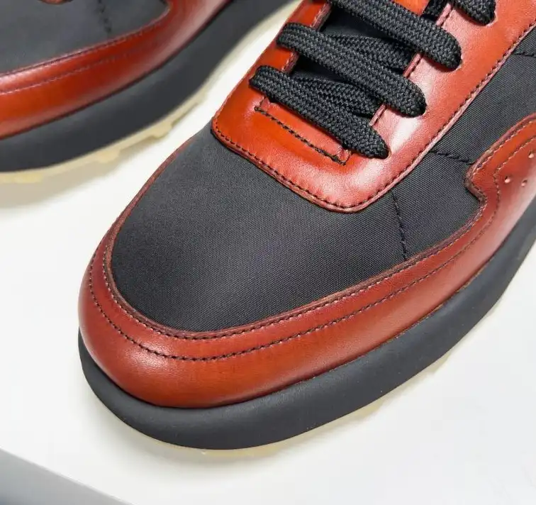 hype Berluti Sneakers