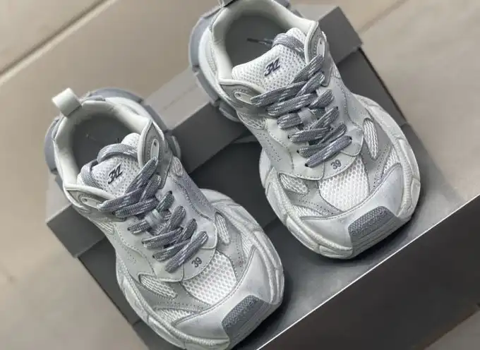 hype Balenciaga Sneakers