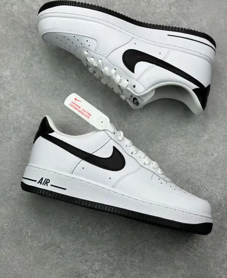 hype Nike Sneakers