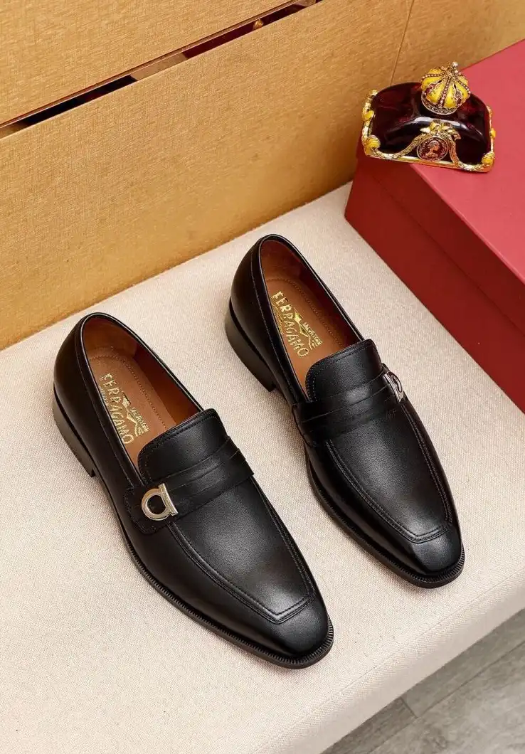 hype Ferragamo Leather Shoes