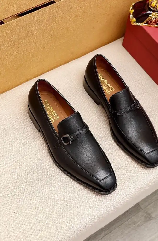 hype Ferragamo Leather Shoes