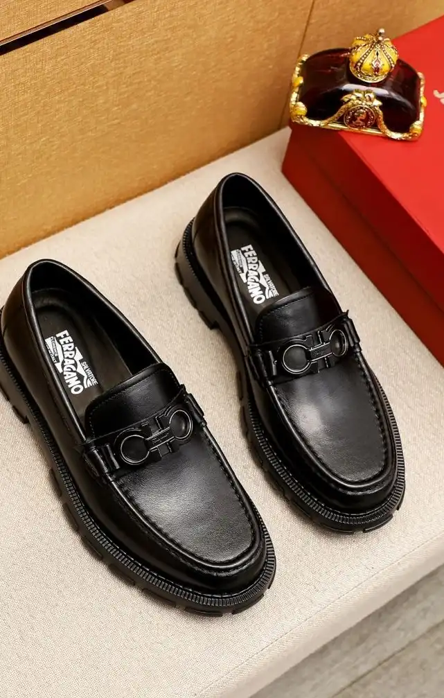 hype Ferragamo Leather Shoes