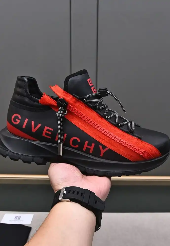 hype Givenchy Sneakers