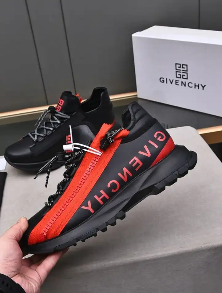 hype Givenchy Sneakers