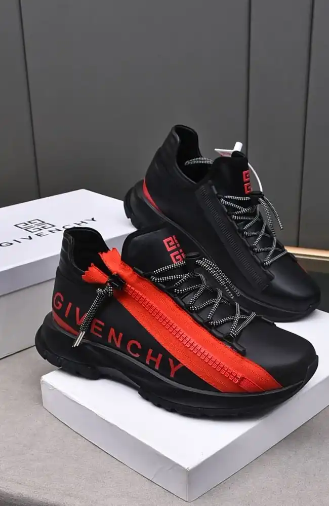 hype Givenchy Sneakers