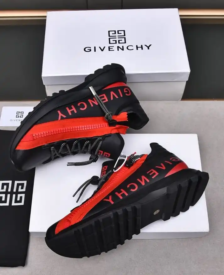 hype Givenchy Sneakers