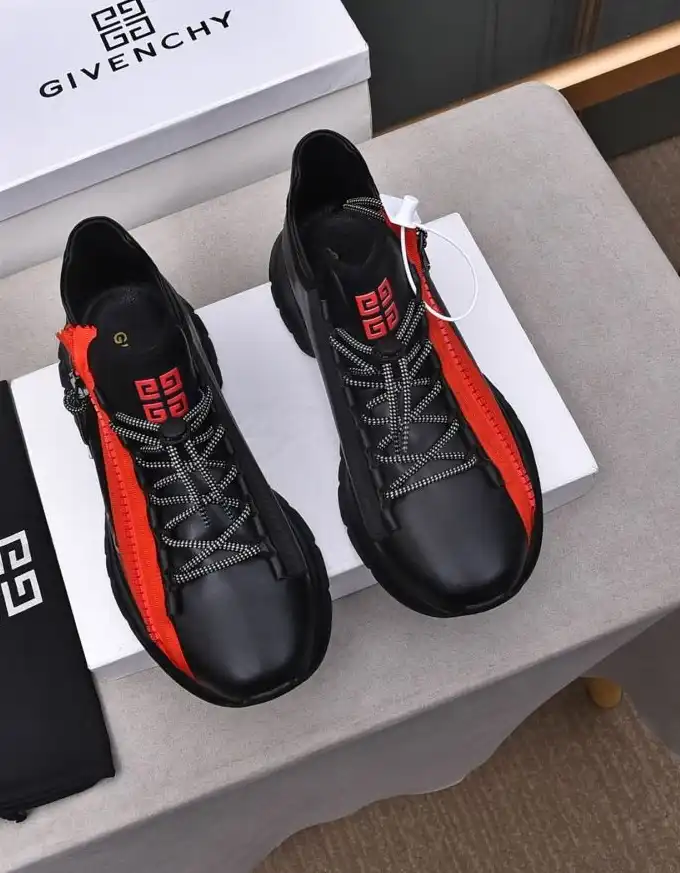 hype Givenchy Sneakers