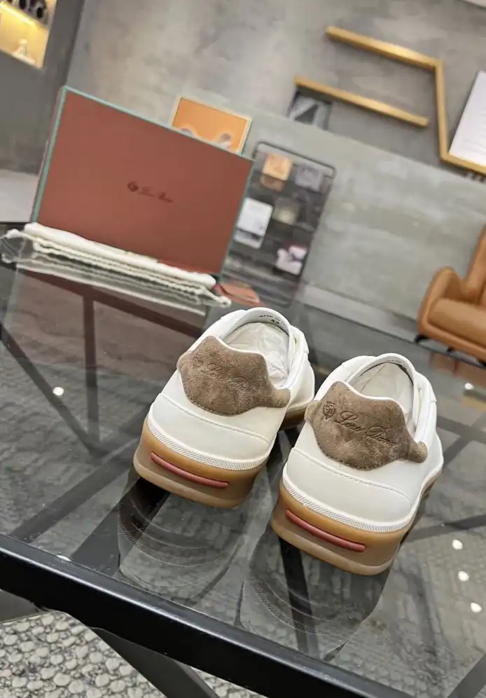 hype Louis Vuitton Sneakers