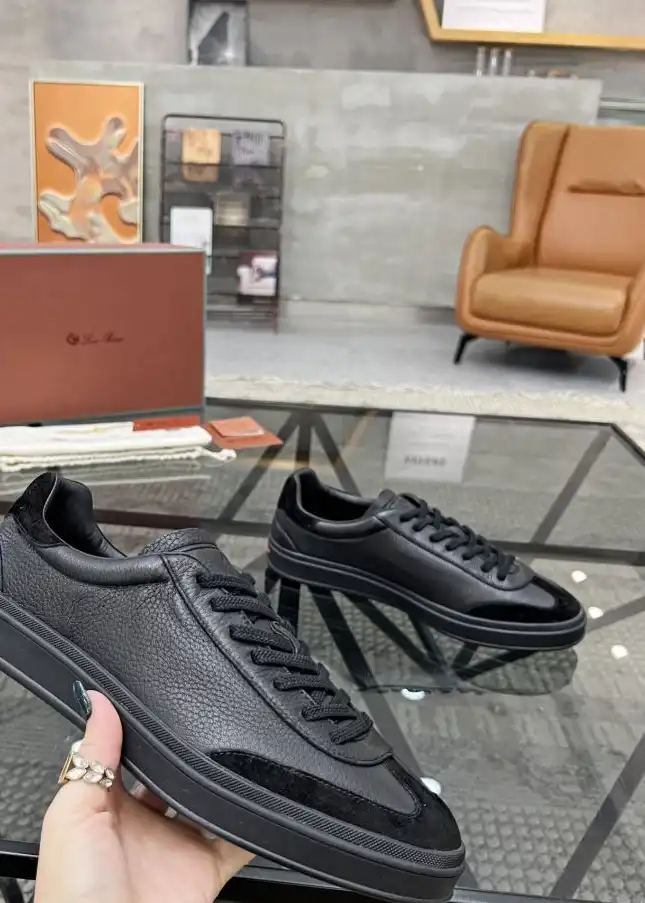 hype Louis Vuitton Sneakers