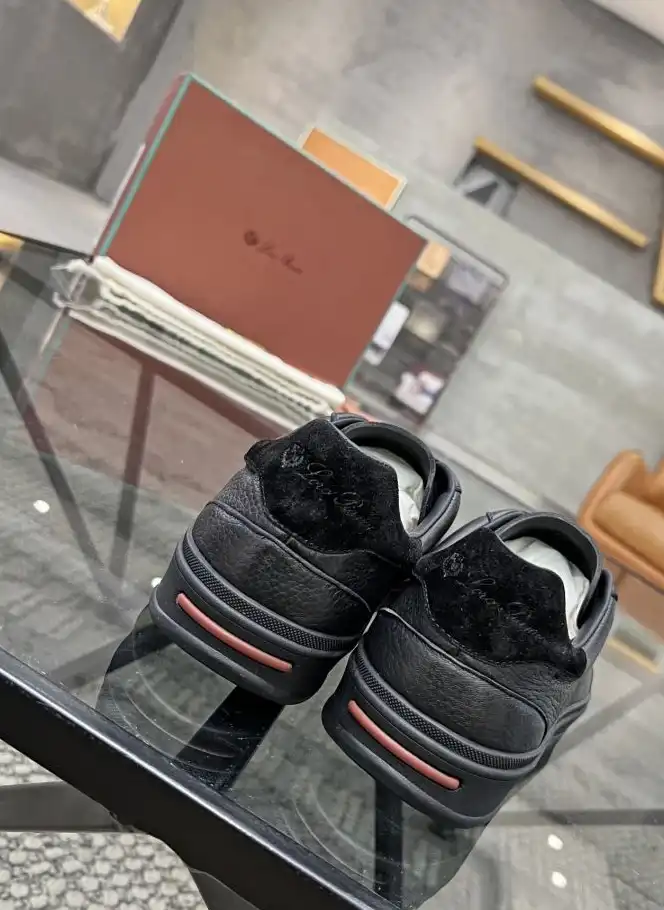 hype Louis Vuitton Sneakers