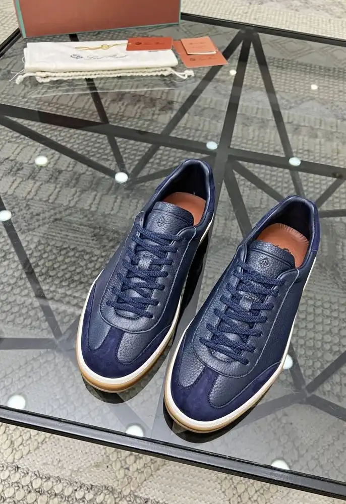 hype Louis Vuitton Sneakers